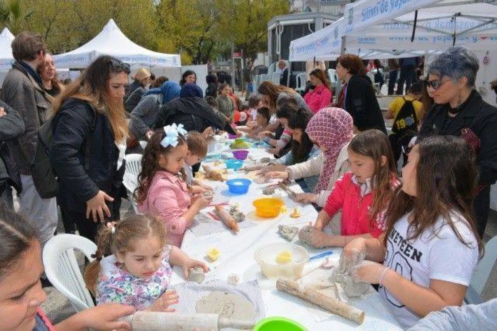 23 Nisan coşku içinde kutlandı