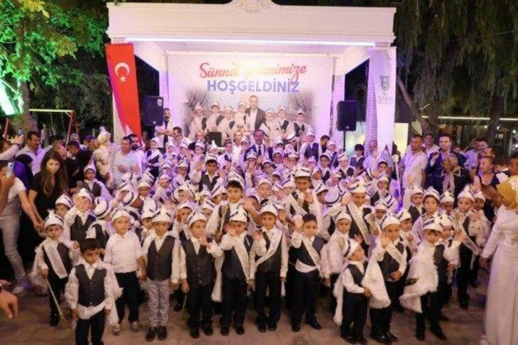 Sünnet Çocukları Doyasıya Eğlendi