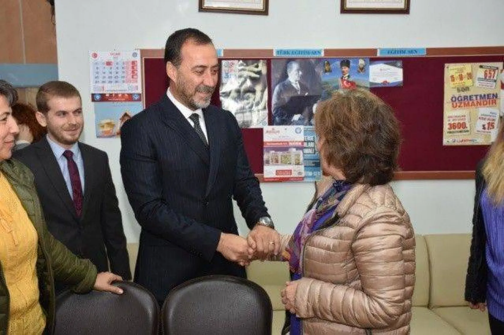 Başkan Yılmaz Öğretmenleri Ziyaret Etti