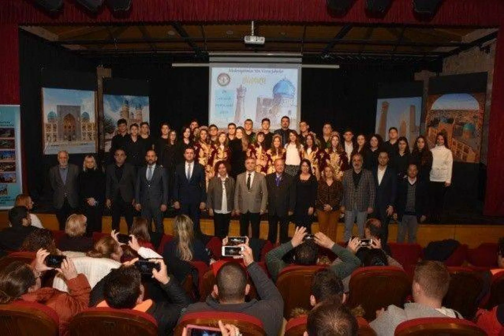 Türam Lisesi Öğrencileri Buhara'yı Tanıttı