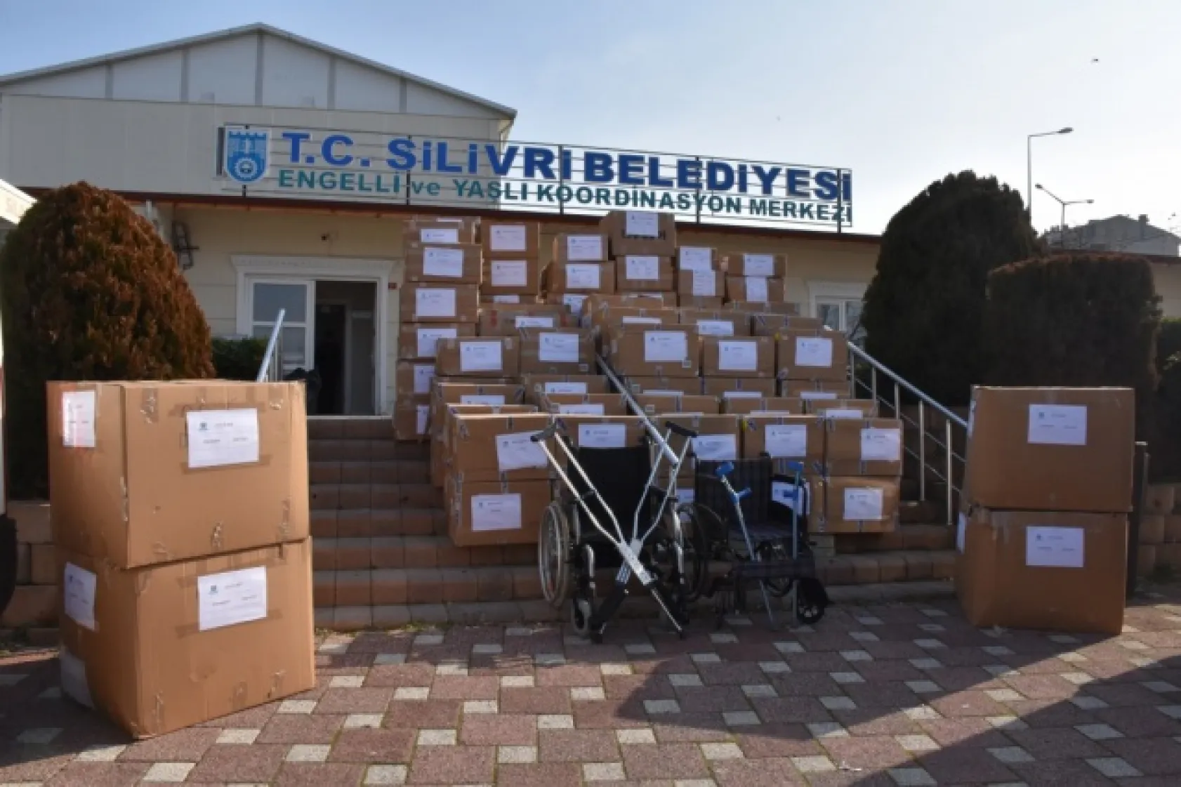 Silivri Belediyesinden Sivrice'ye yardım eli