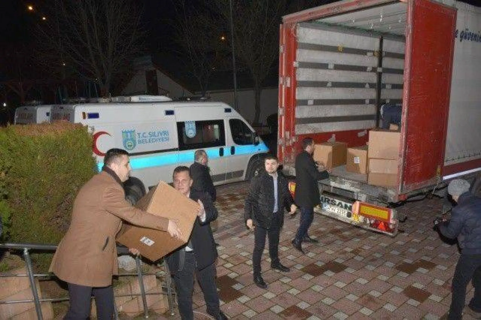 Silivri'den Sivrice'ye 2'nci Yardım Tır'ı