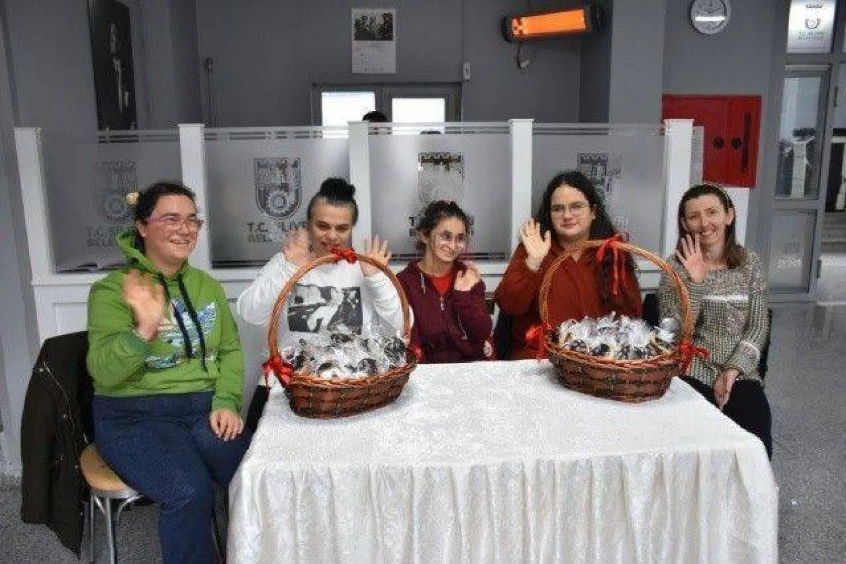 Özel Çocuklar Sevgi Kurabiyesi İkram Etti