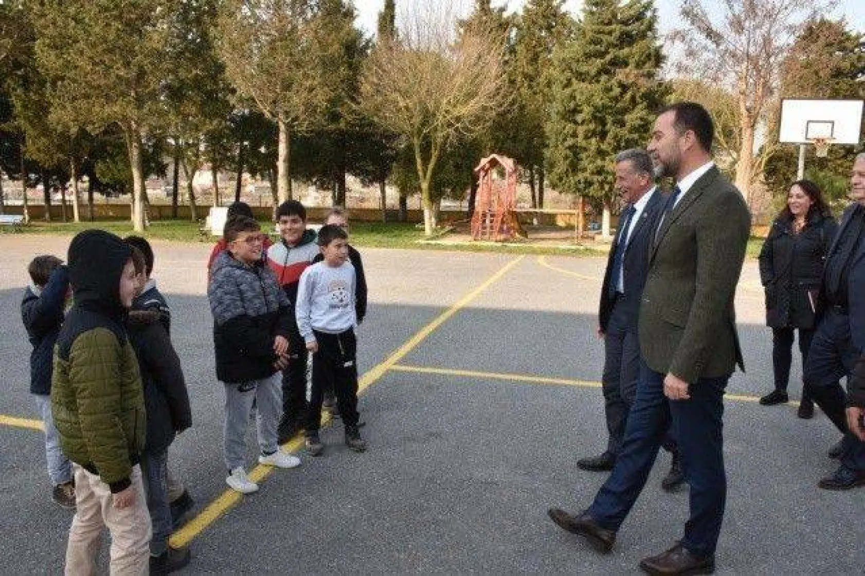 Başkan Yılmaz: 'Mahallelerin İhtiyaçlarını Gideriyoruz'