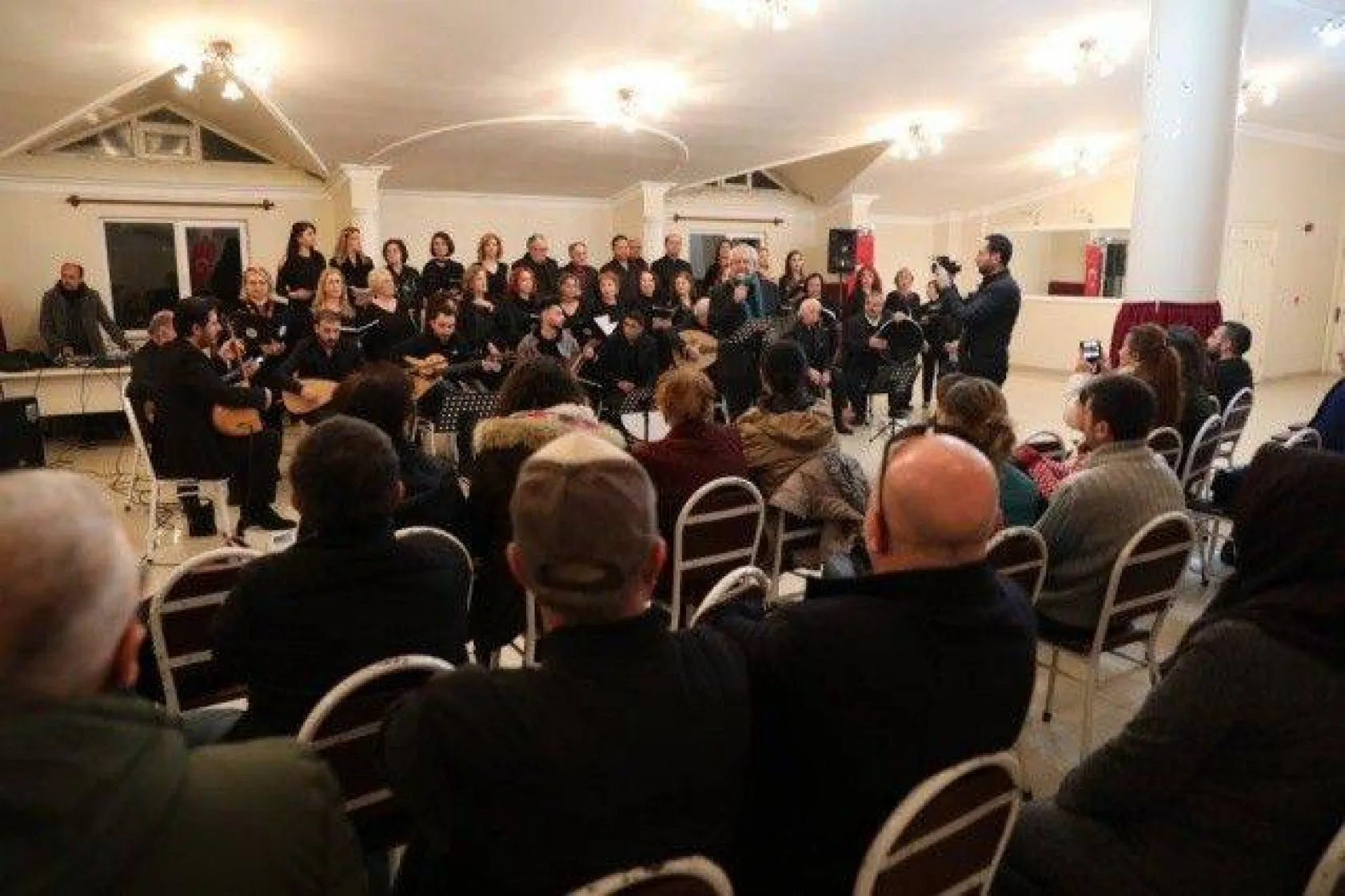 Kadıköy'de Türk Halk Müziği Konseri