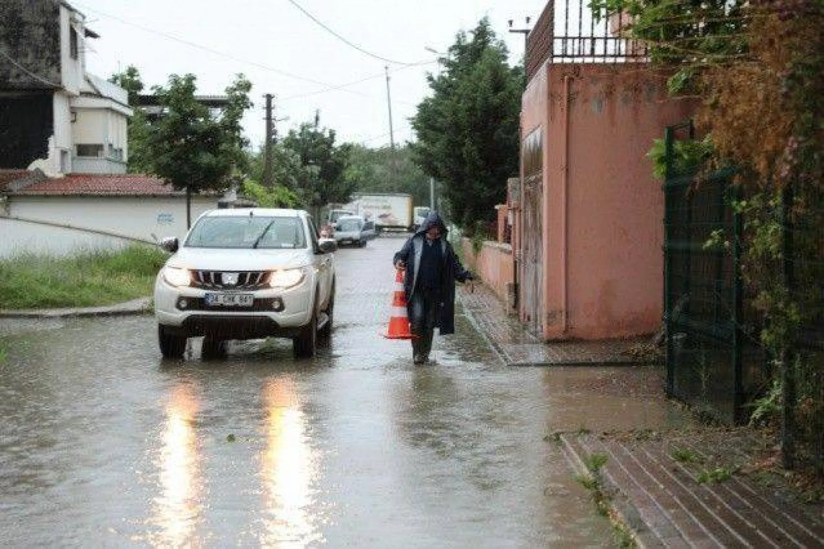 Silivri Belediyesi Yoğun Yağışta Seferber Oldu