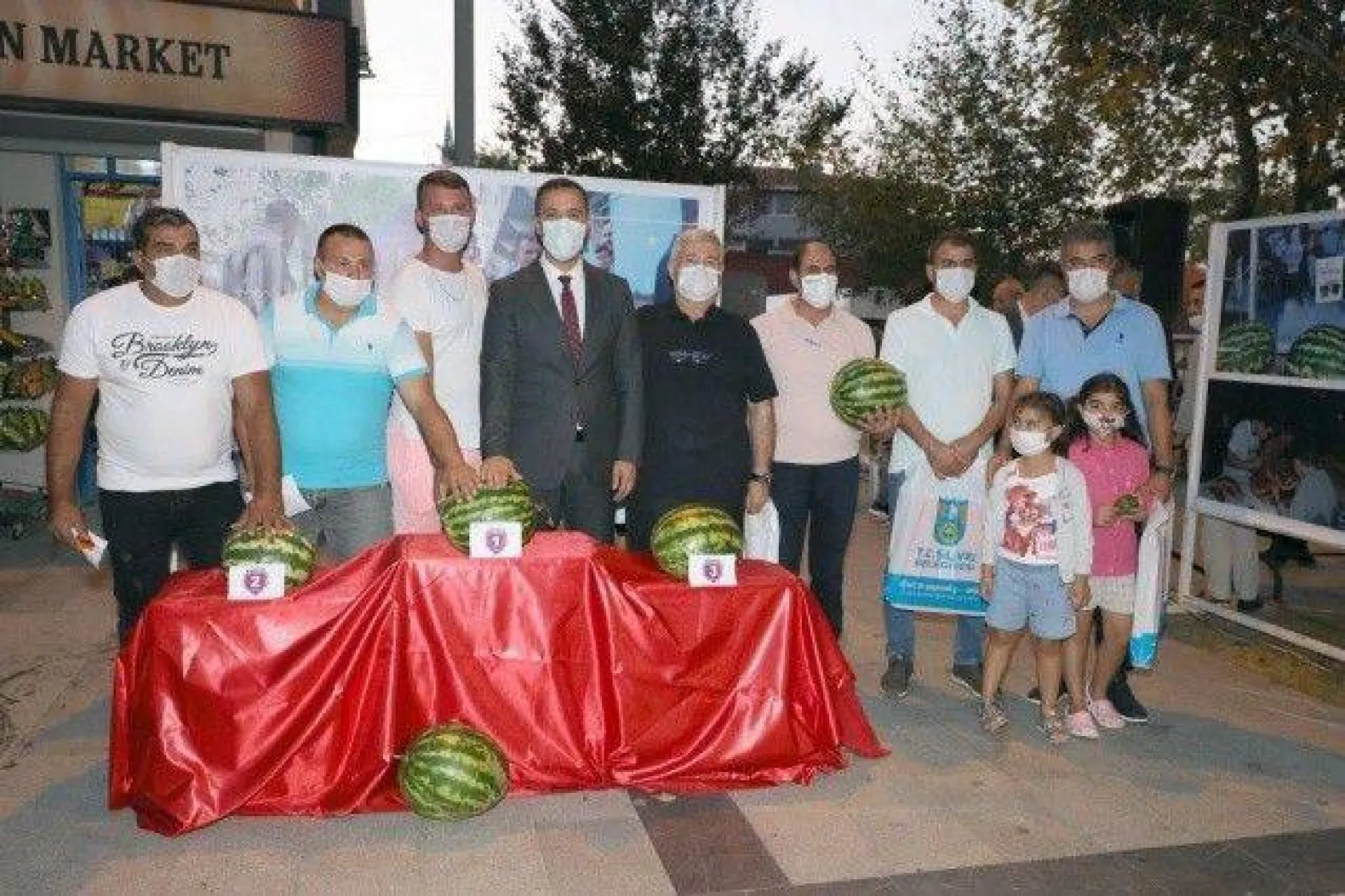 Silivri Kadıköy'de En İyi Karpuz Üreticileri Yarıştı