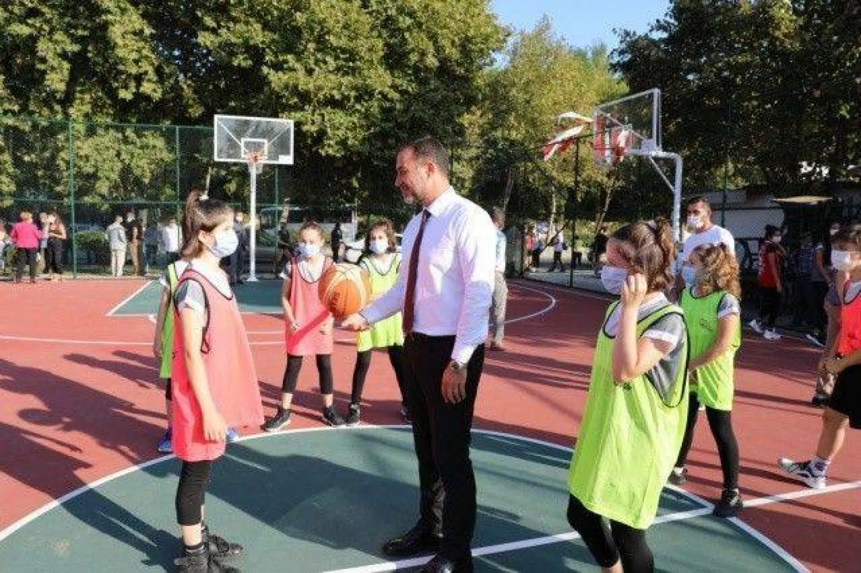 Aydan Siyavuş Basketbol Sahaları Törenle Açıldı