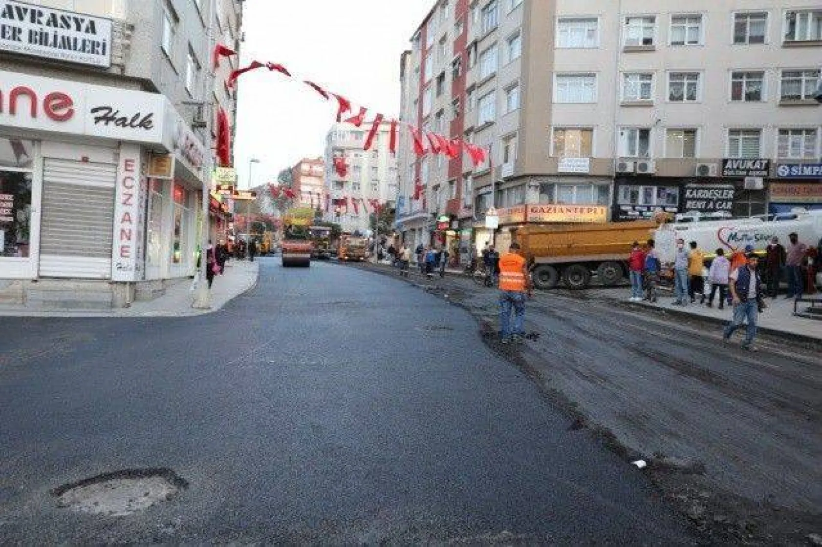 Hacı Pervane Caddesi Baştan Sona Yenilendi