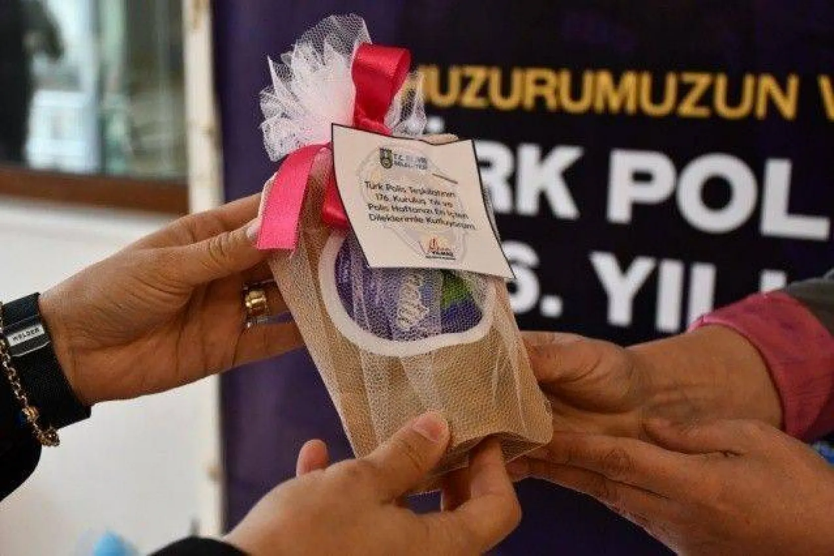 Silivri Belediyesinden Polislere Anlamlı Sürpriz