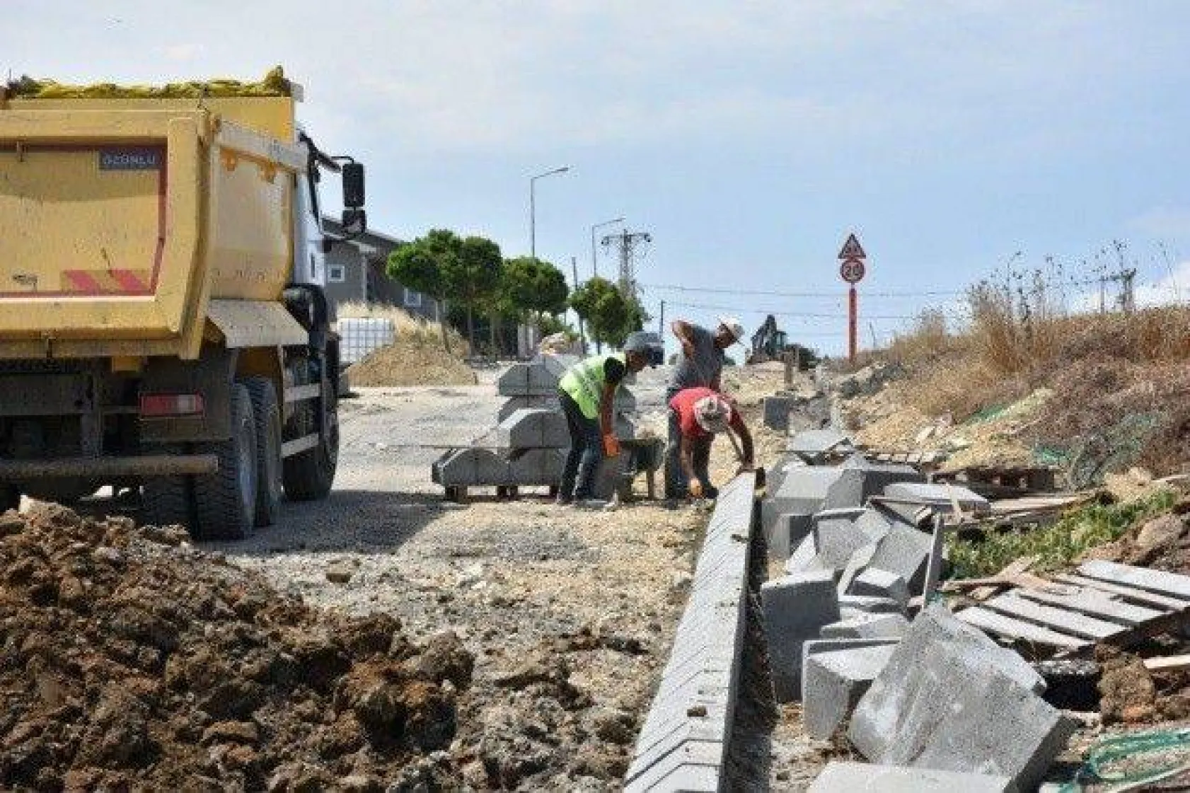 Silivri Belediyesinin Asfalt Mesaisi Devam Ediyor