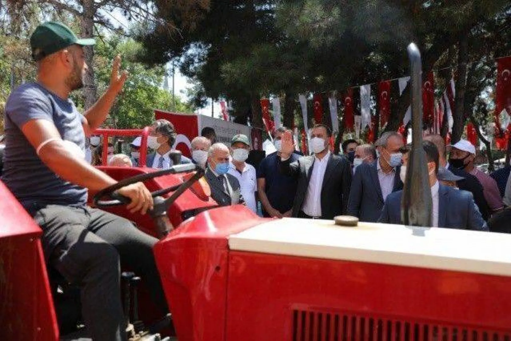 Silivri Belediyesinden Türkiye'de Eşi Görülmemiş Tohumluk Arpa Desteği