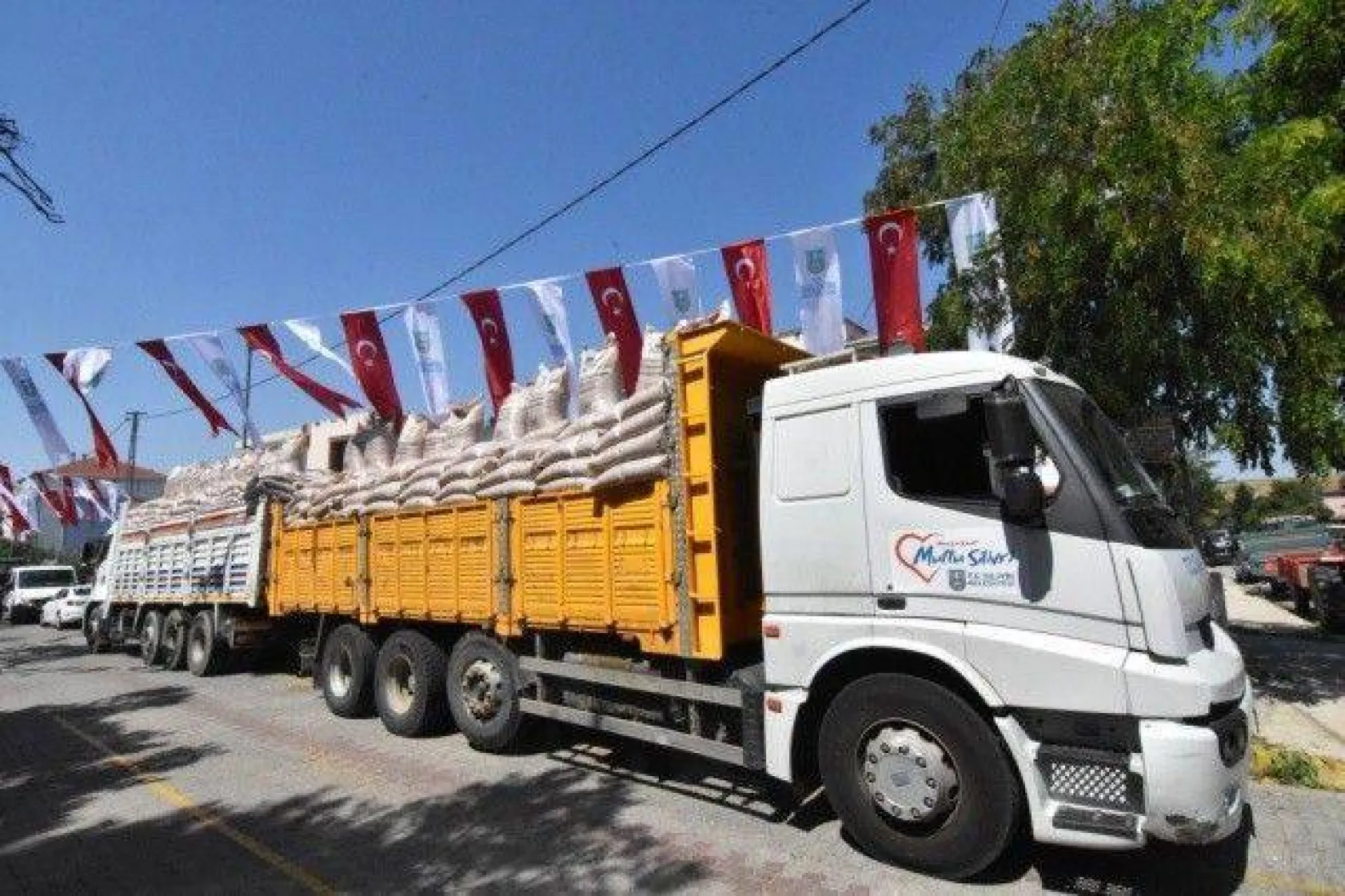 Silivri Belediyesinden Türkiye'de Eşi Görülmemiş Tohumluk Arpa Desteği