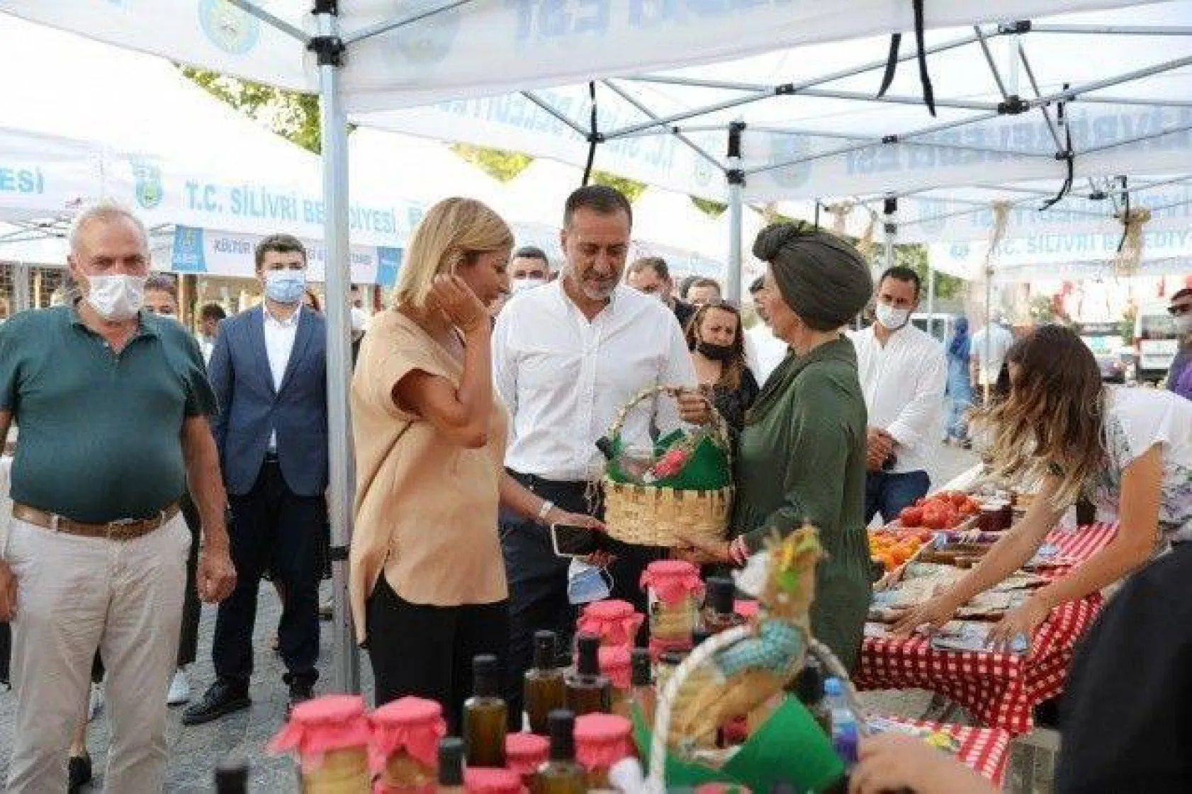 Selimpaşa'nın Kavunları ve Bamyaları Yarıştı