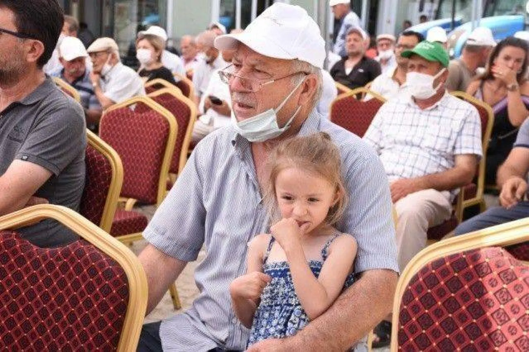 Gazitepeli Çiftçiler Tohumluk Arpalarına Kavuştu