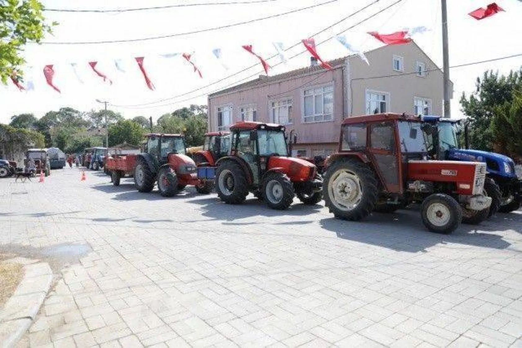 Beycilerli Çiftçiler Tohumluk Arpa Sevinci Yaşadı
