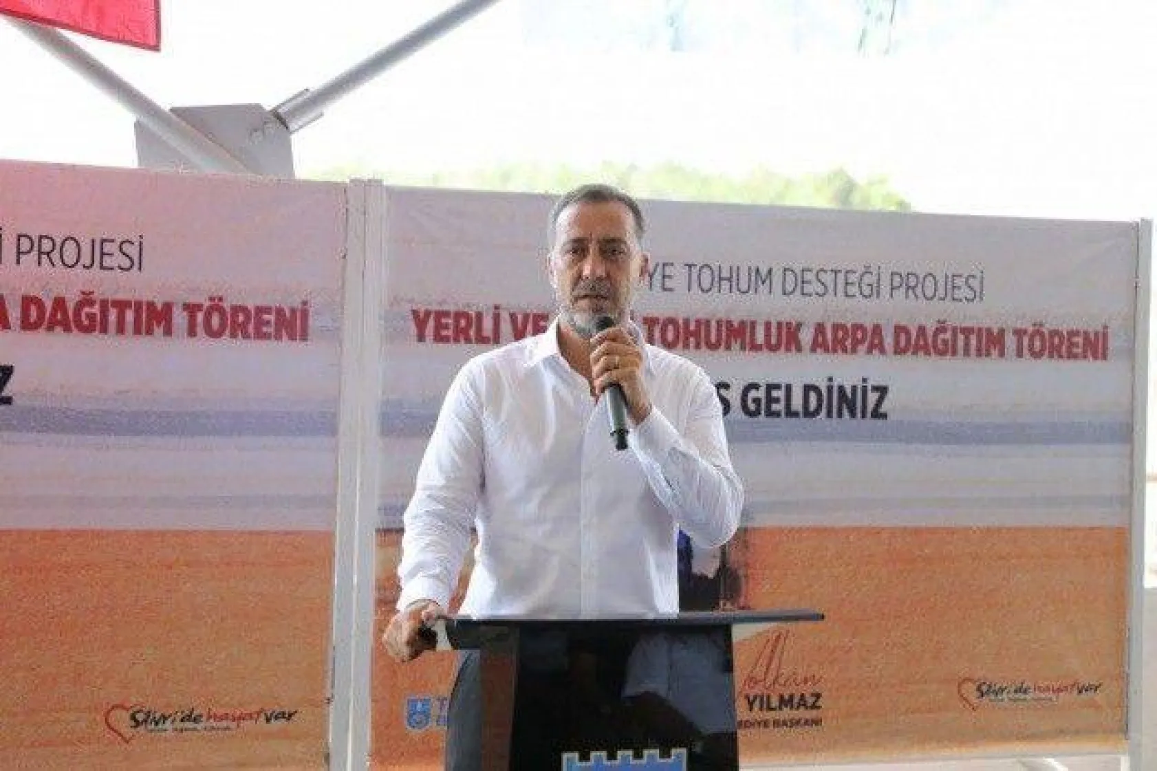 Çayırdere'de Ses Getiren Tohumluk Arpa Dağıtımı