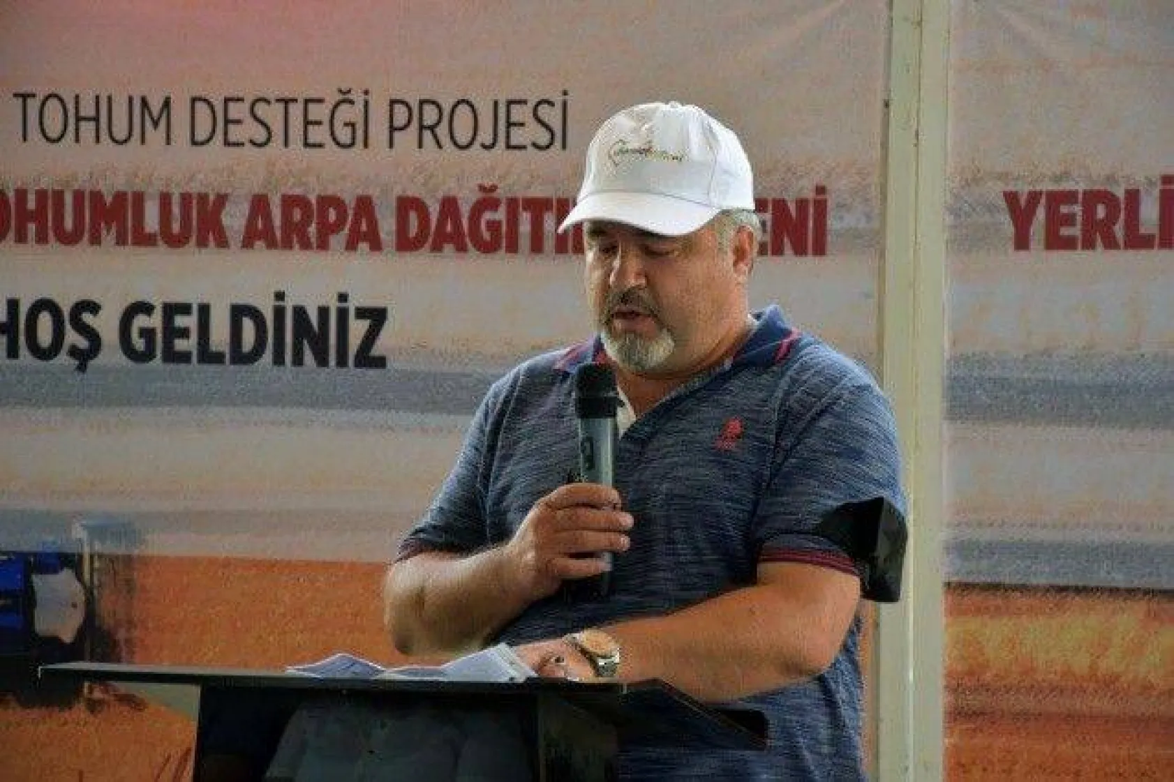Çayırdere'de Ses Getiren Tohumluk Arpa Dağıtımı