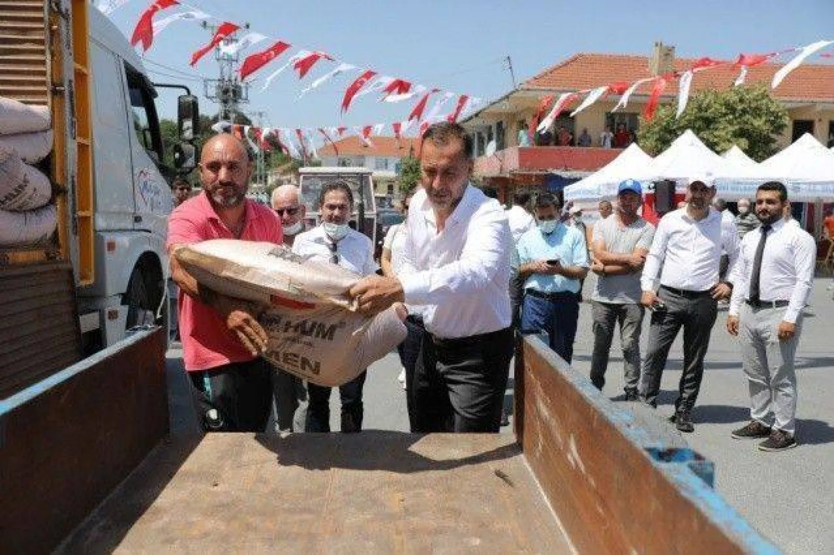 Sayalar'da Tohumluk Arpa Coşkusu Yaşandı
