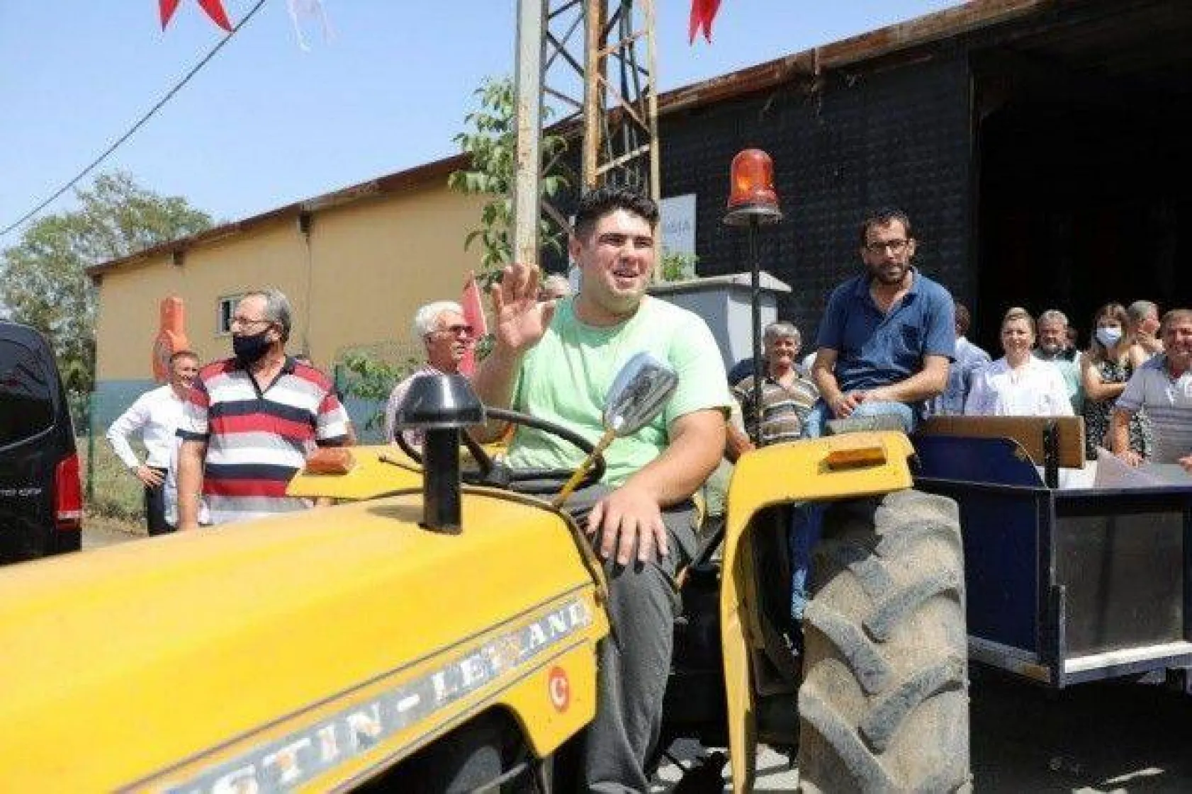 Fener Mahallesi'nde Tohumluk Arpa Coşkusu