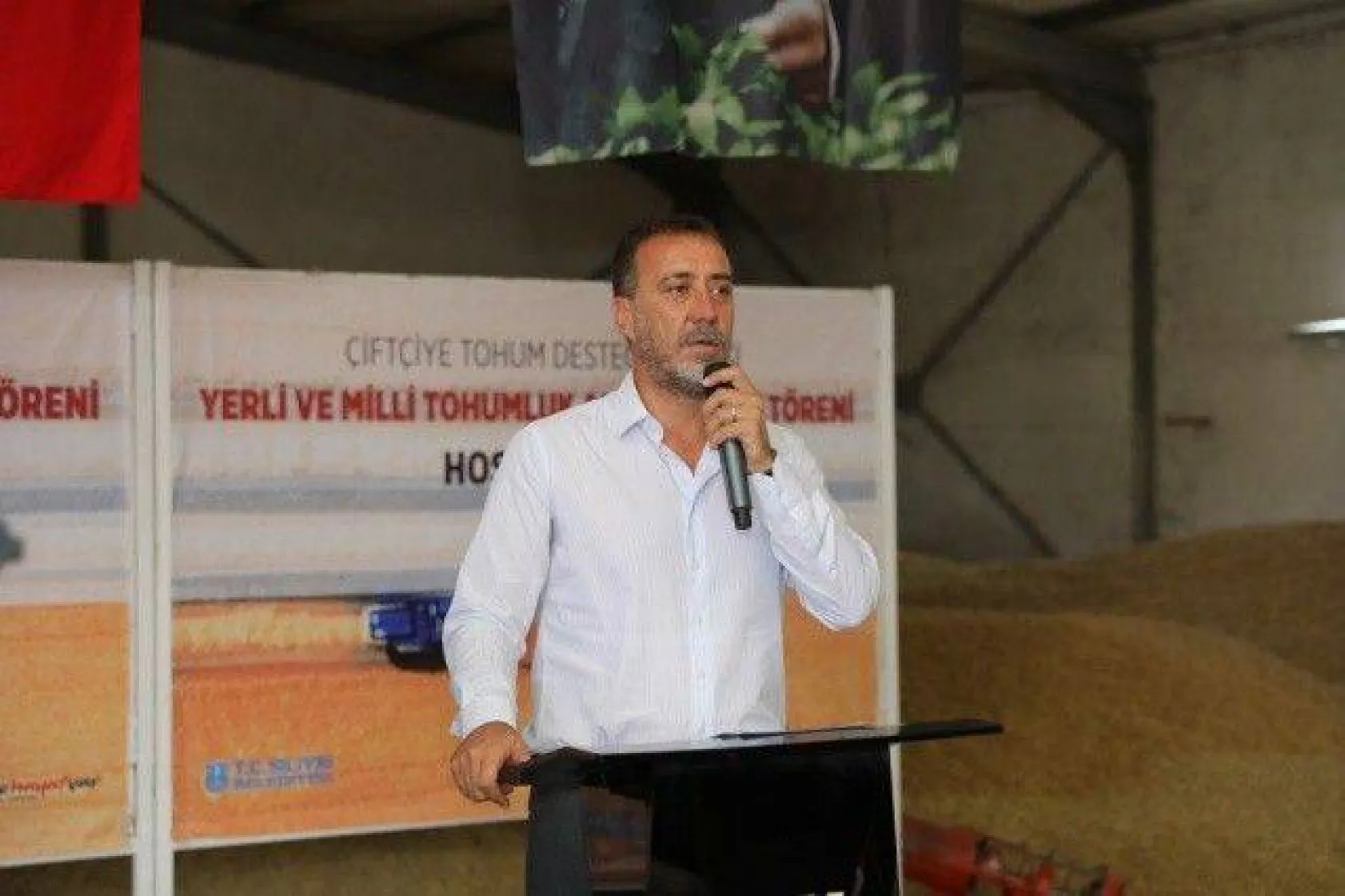 Fener Mahallesi'nde Tohumluk Arpa Coşkusu