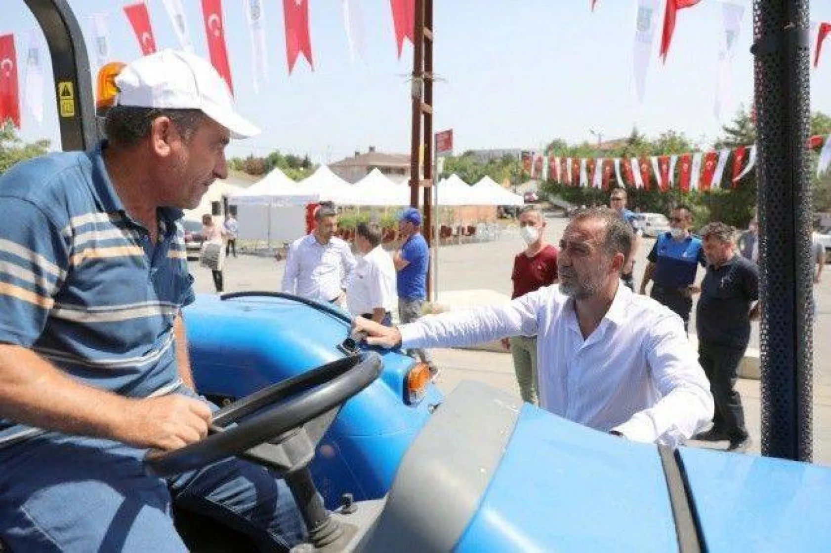 Kurfallı'da Üreticiler Tohumluk Arpa Sevinci Yaşadı