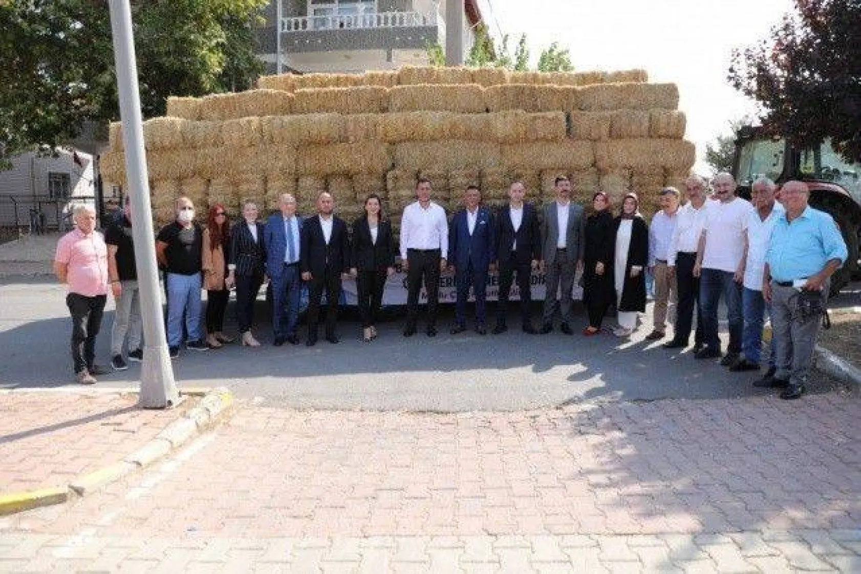 Gümüşyakalı Çiftçiler Tohumluk Arpa Mutluluğu Yaşadı