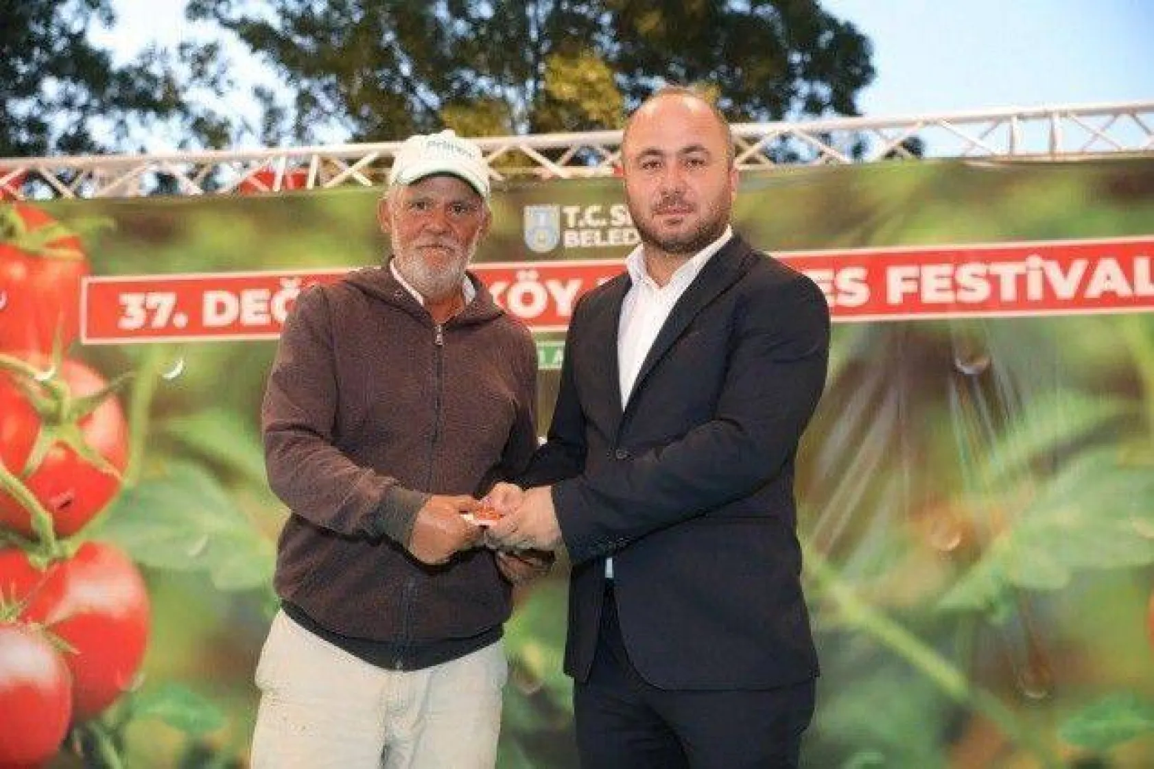 Değirmenköy'de Domatesler Yarıştı