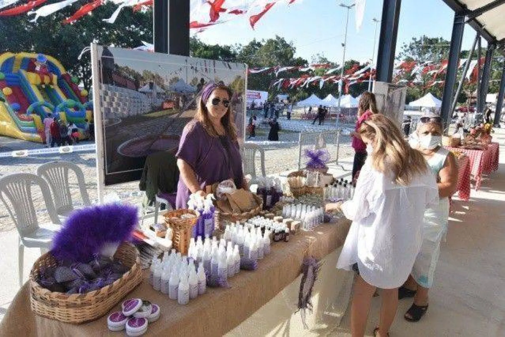 Değirmenköy'de Domatesler Yarıştı