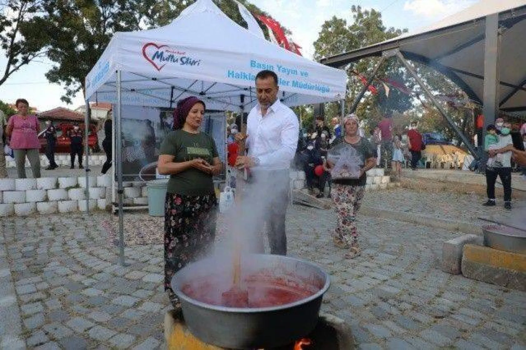Değirmenköy'de Domatesler Yarıştı