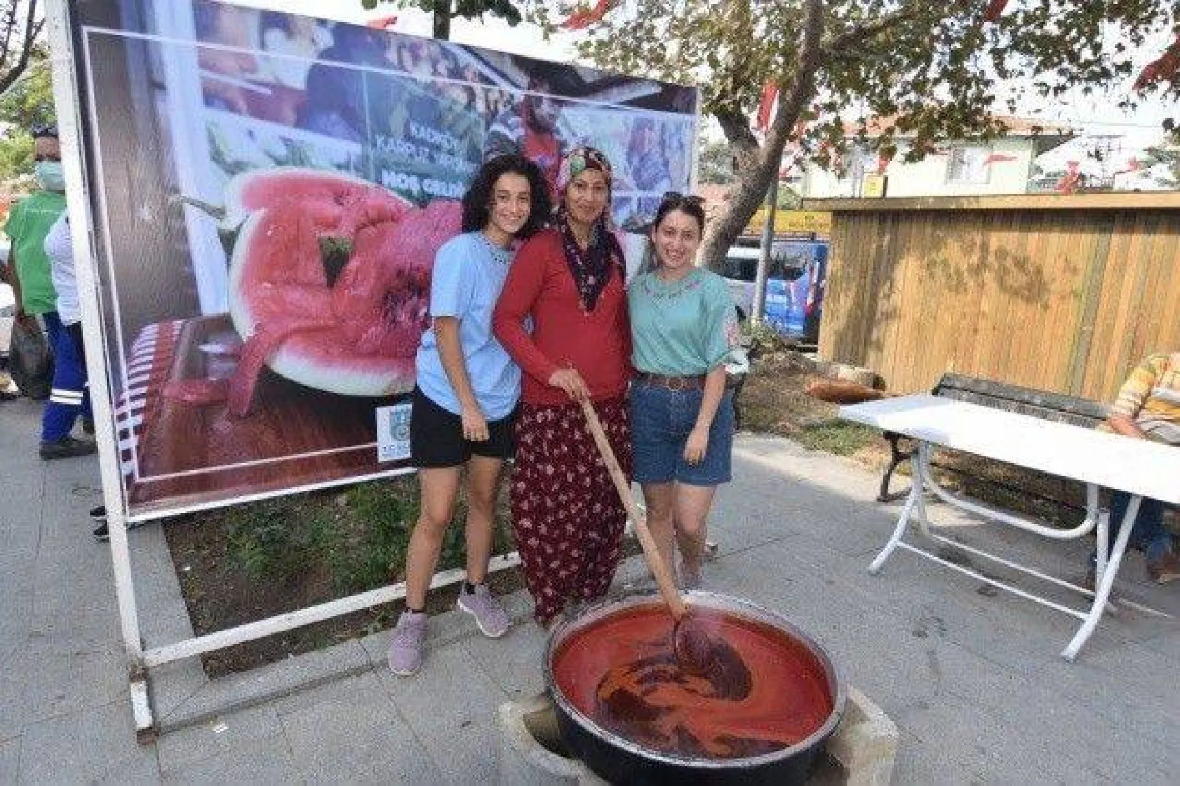 Kadıköy'de Karpuz Ziyafeti