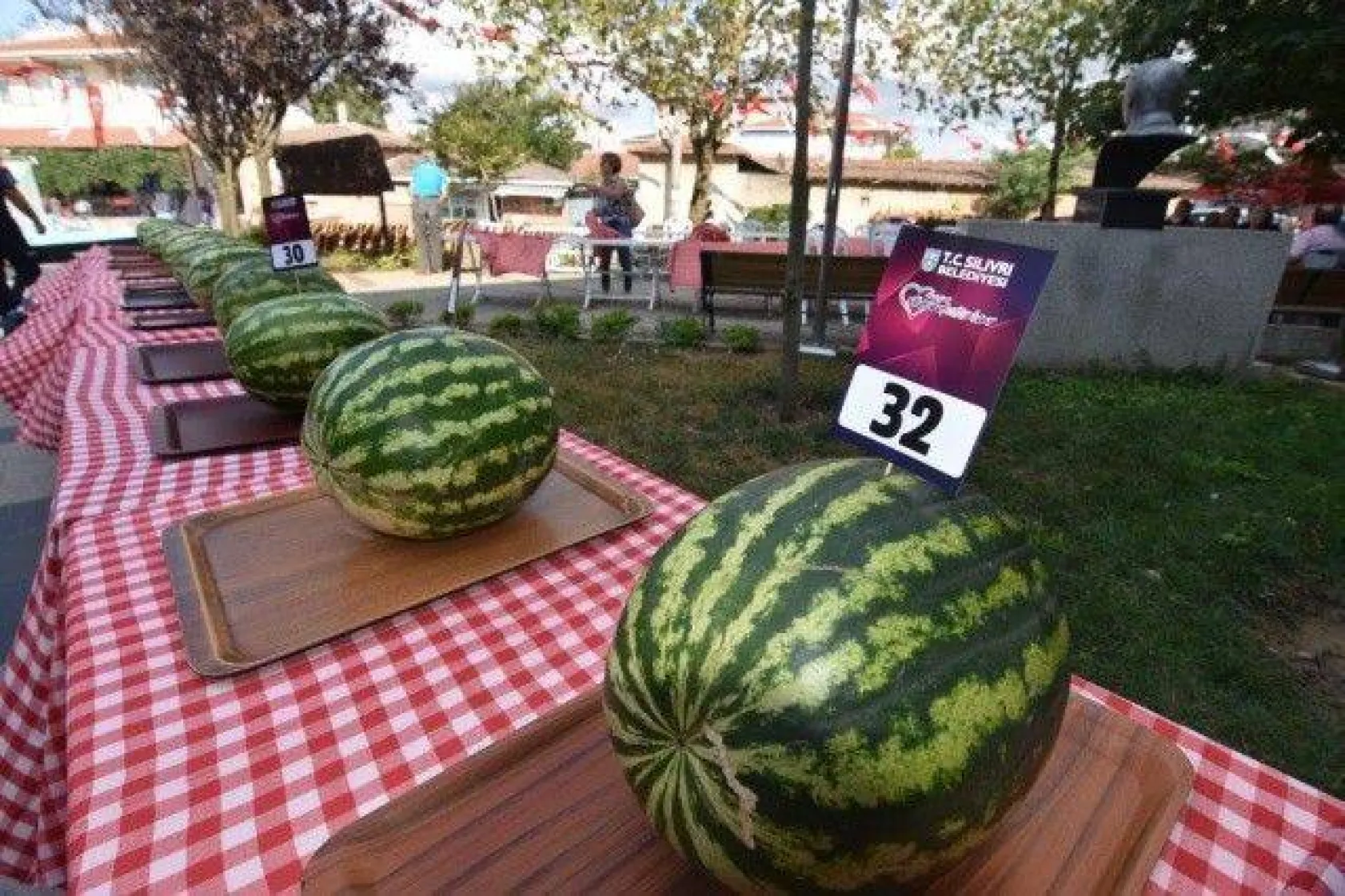Kadıköy'de Karpuz Ziyafeti