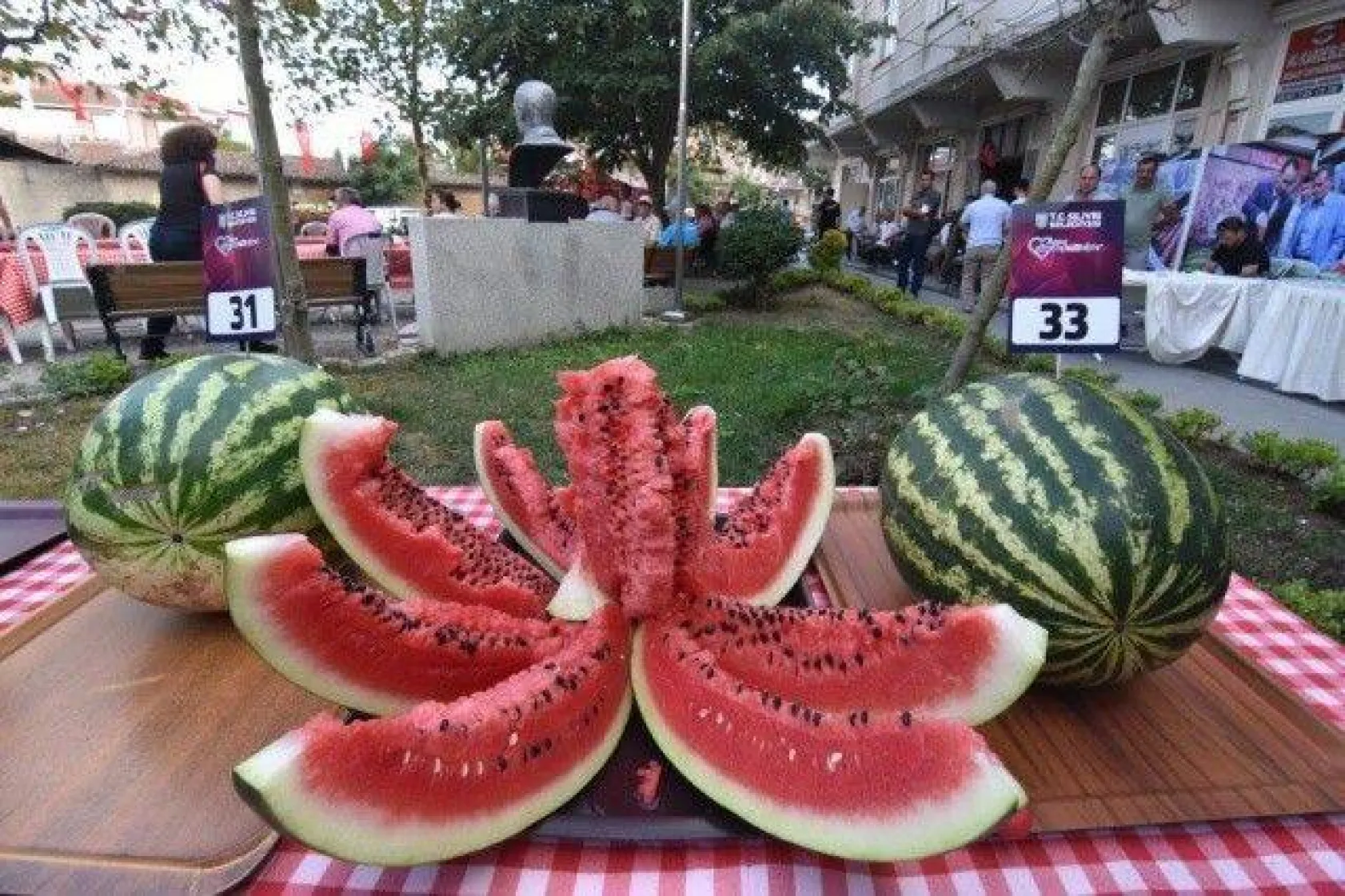 Kadıköy'de Karpuz Ziyafeti