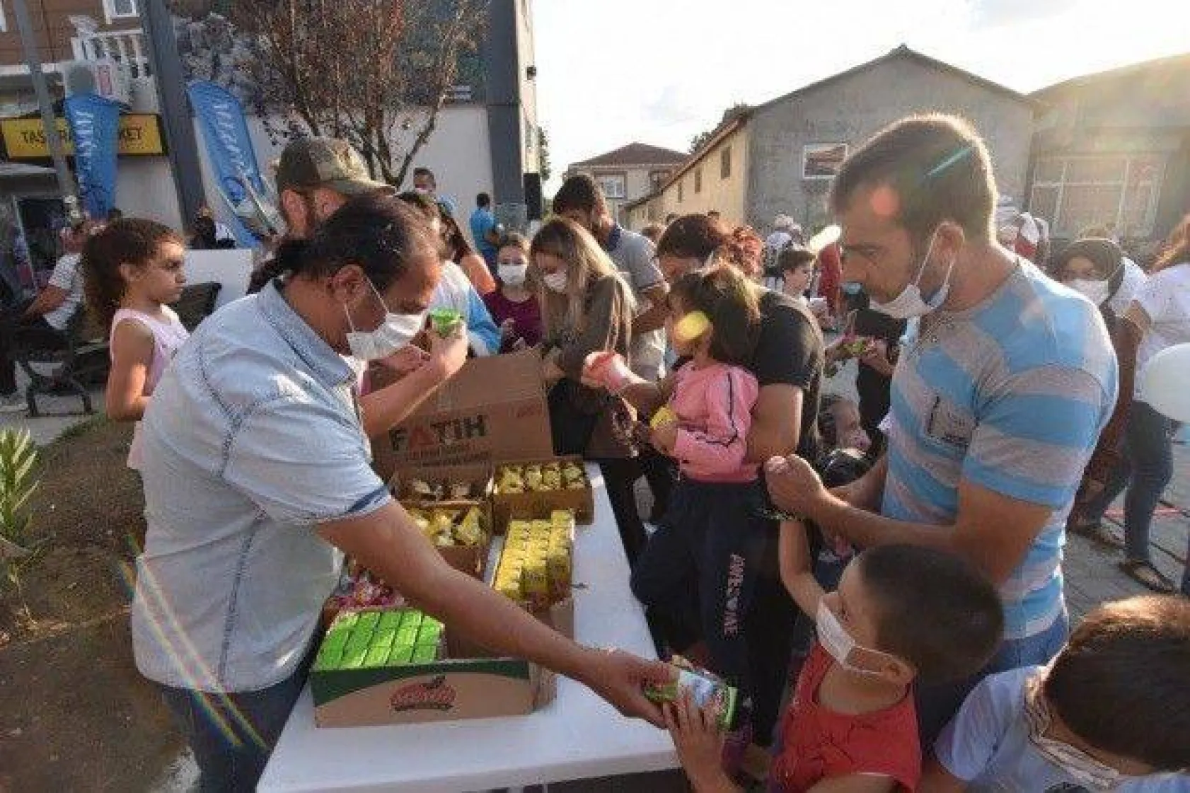 Kadıköy'de Karpuz Ziyafeti