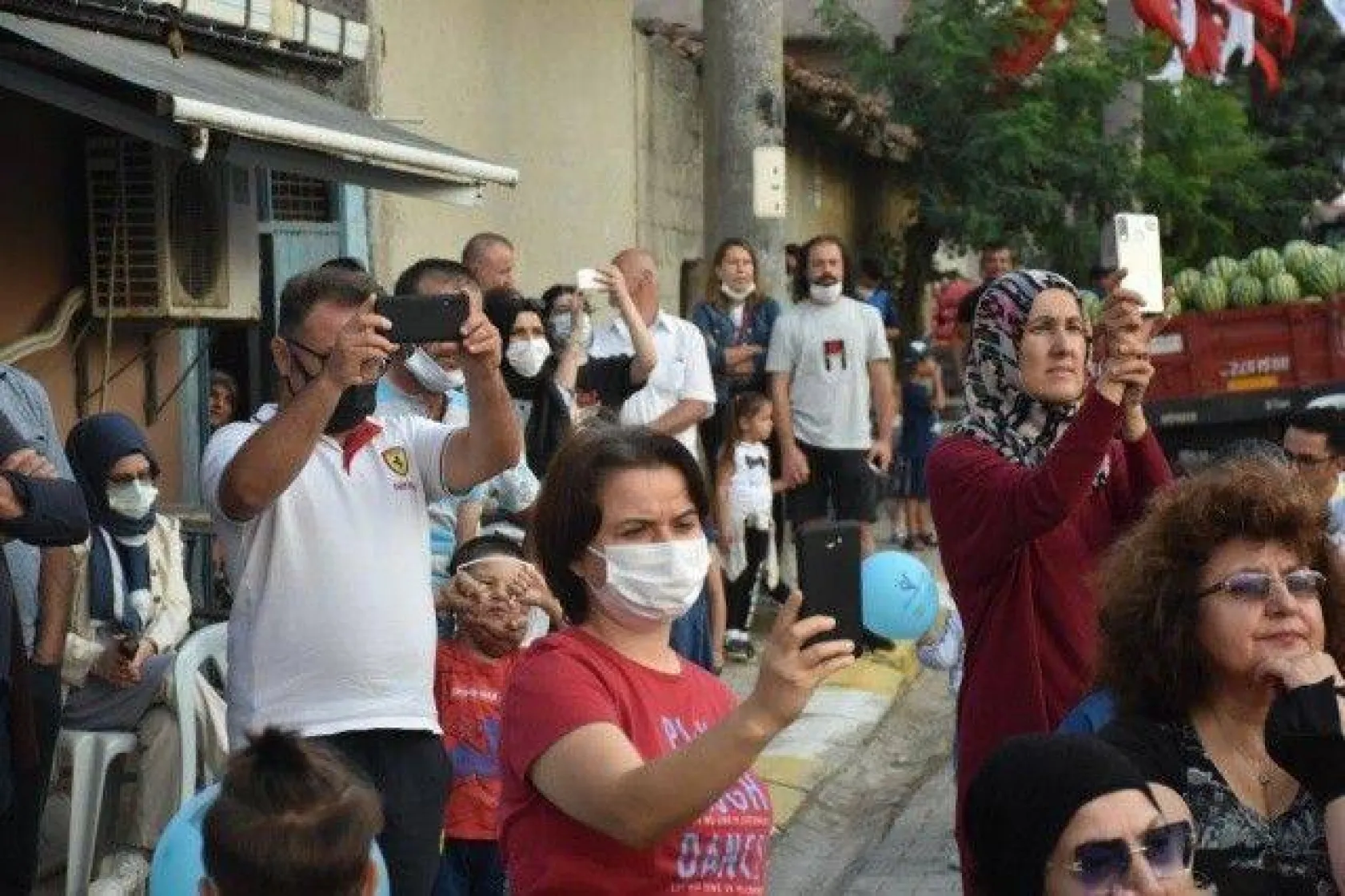 Kadıköy'de Karpuz Ziyafeti