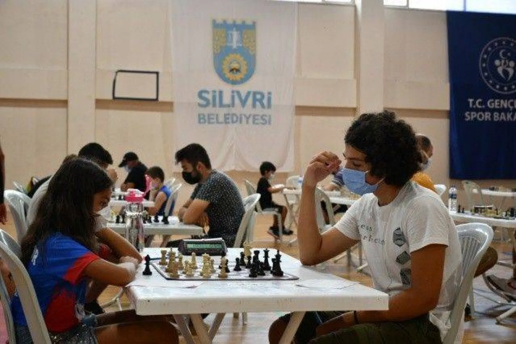 Ödüllü Turnuvalar Çekişmeli Mücadelelere Sahne Oluyor