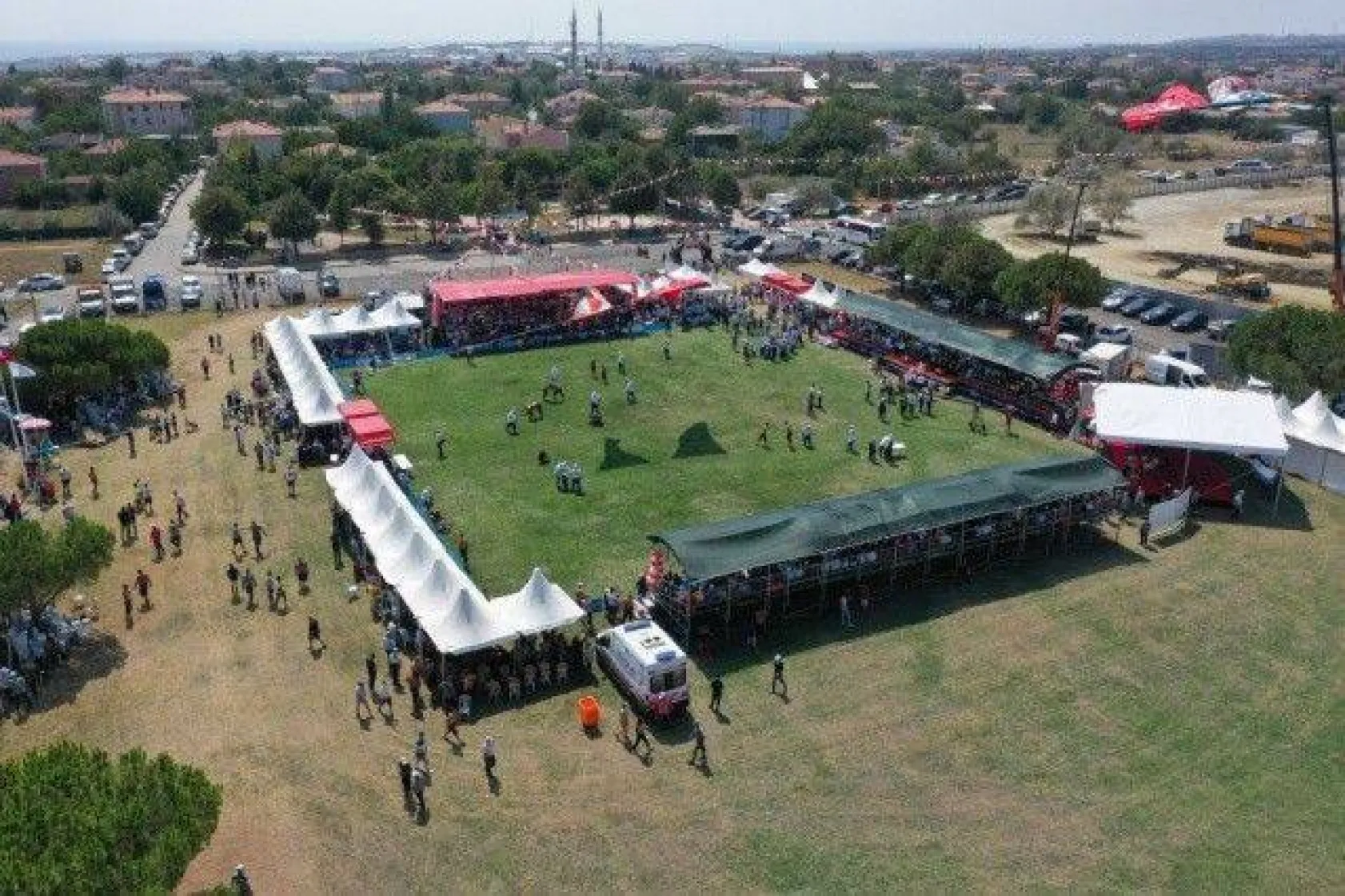 Silivri Er Meydanında Çatırtı Koptu