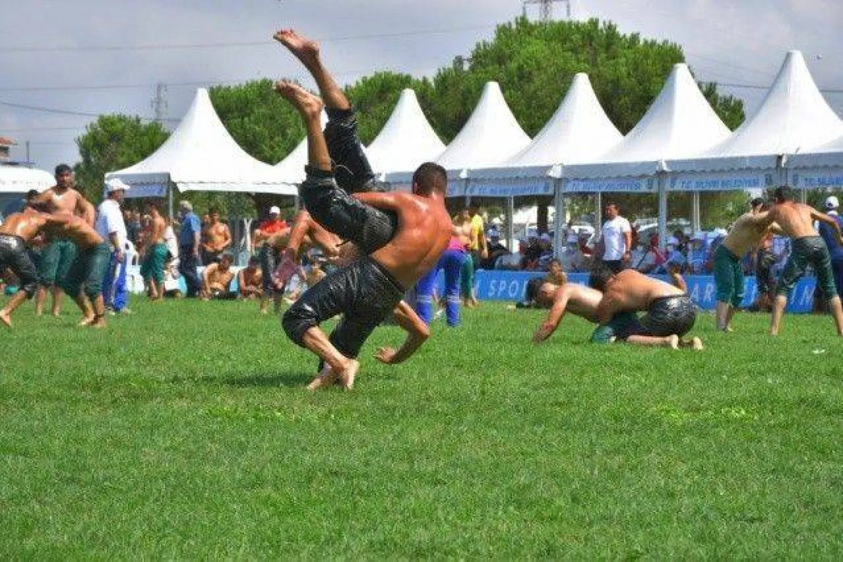 Silivri Er Meydanında Çatırtı Koptu