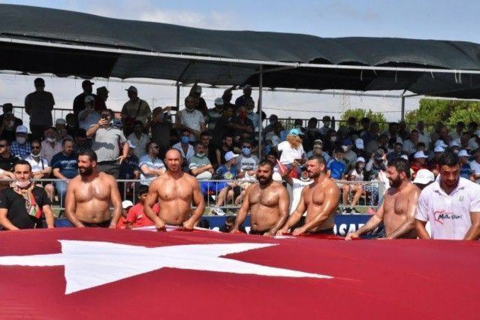 Silivri Er Meydanında Çatırtı Koptu