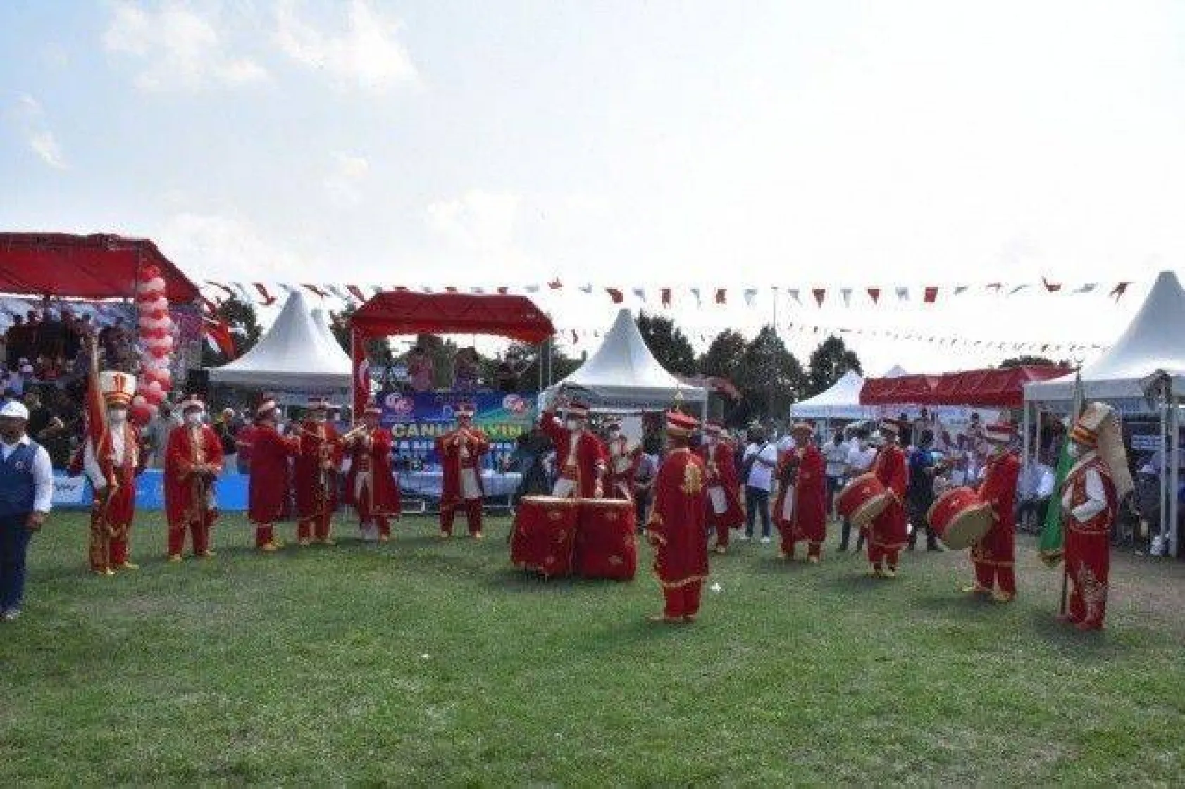 Silivri Er Meydanında Çatırtı Koptu