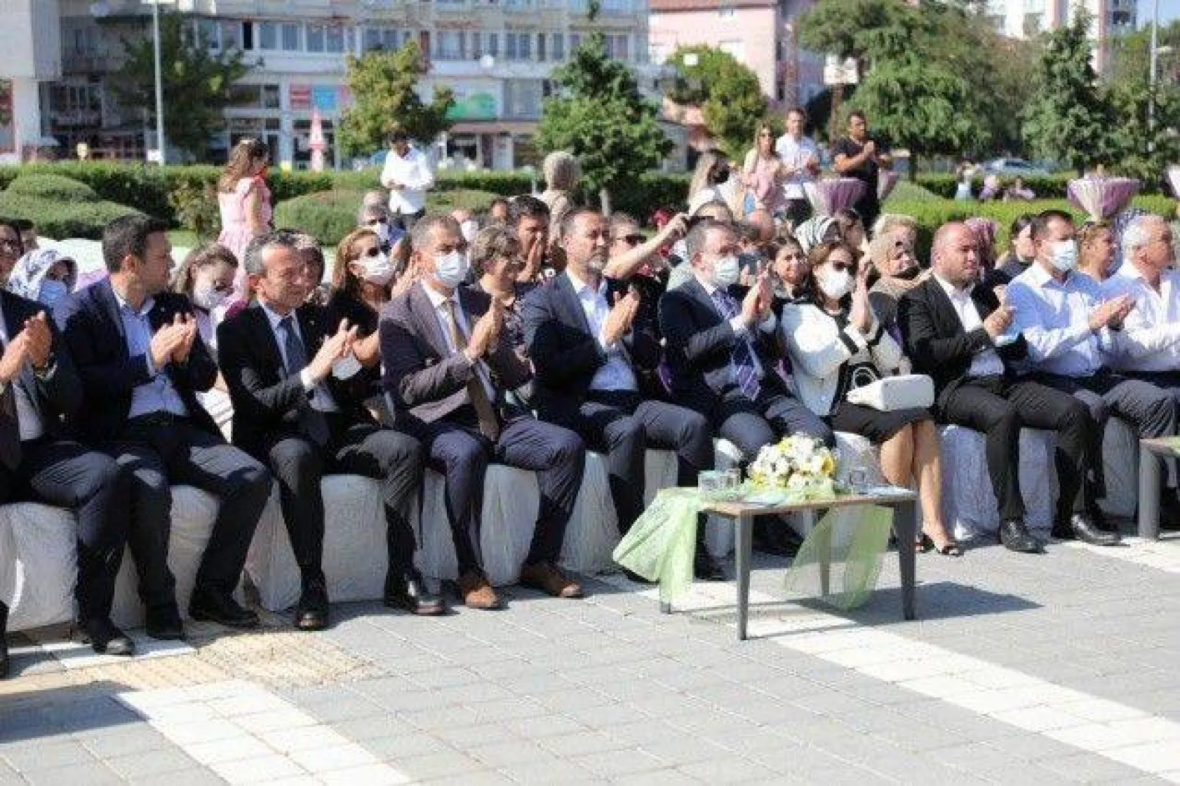 TÜRAM Lisesi'nde Mezuniyet Coşkusu