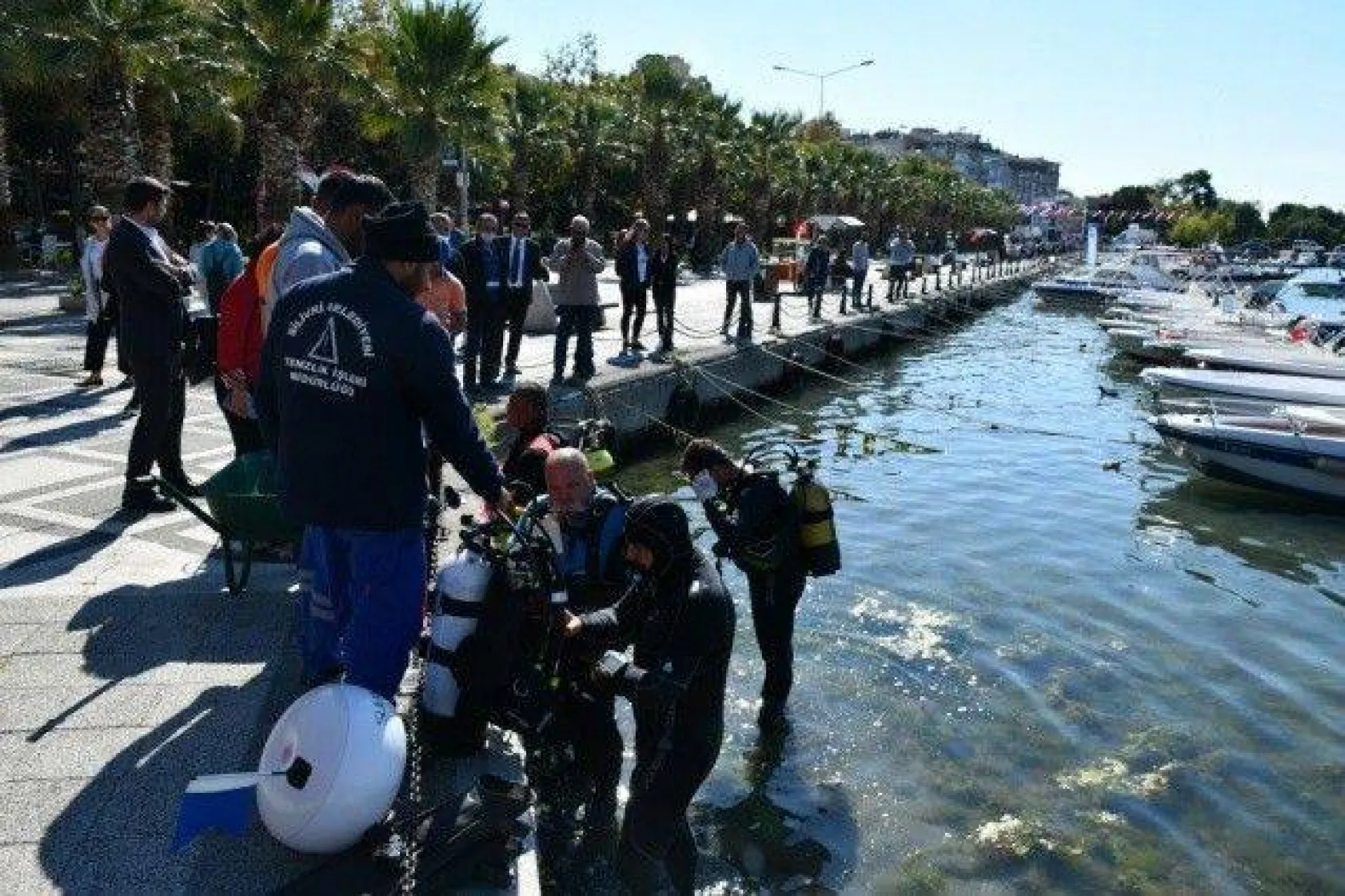 Başkan Yılmaz: 'Herkesi Kapısının Önünü Süpürmeye Davet Ediyorum'