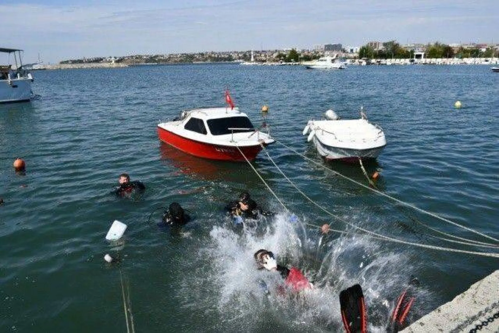 Başkan Yılmaz: 'Herkesi Kapısının Önünü Süpürmeye Davet Ediyorum'