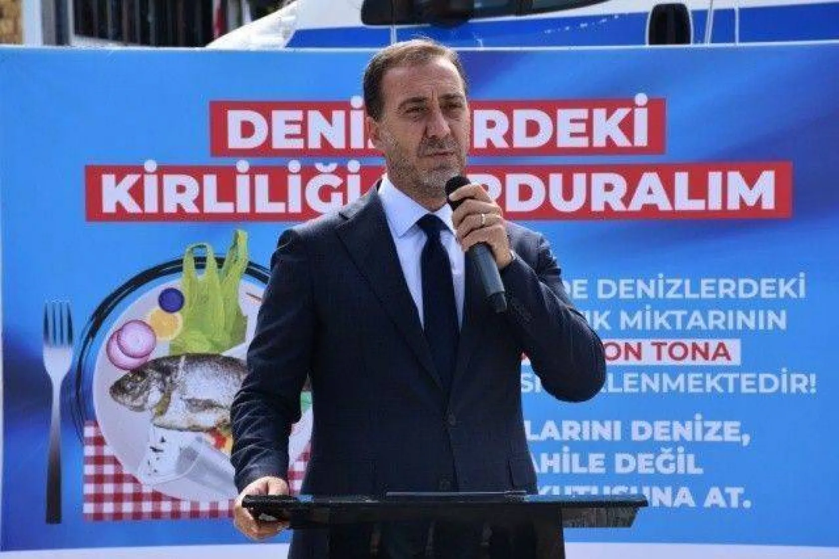 Başkan Yılmaz: 'Herkesi Kapısının Önünü Süpürmeye Davet Ediyorum'