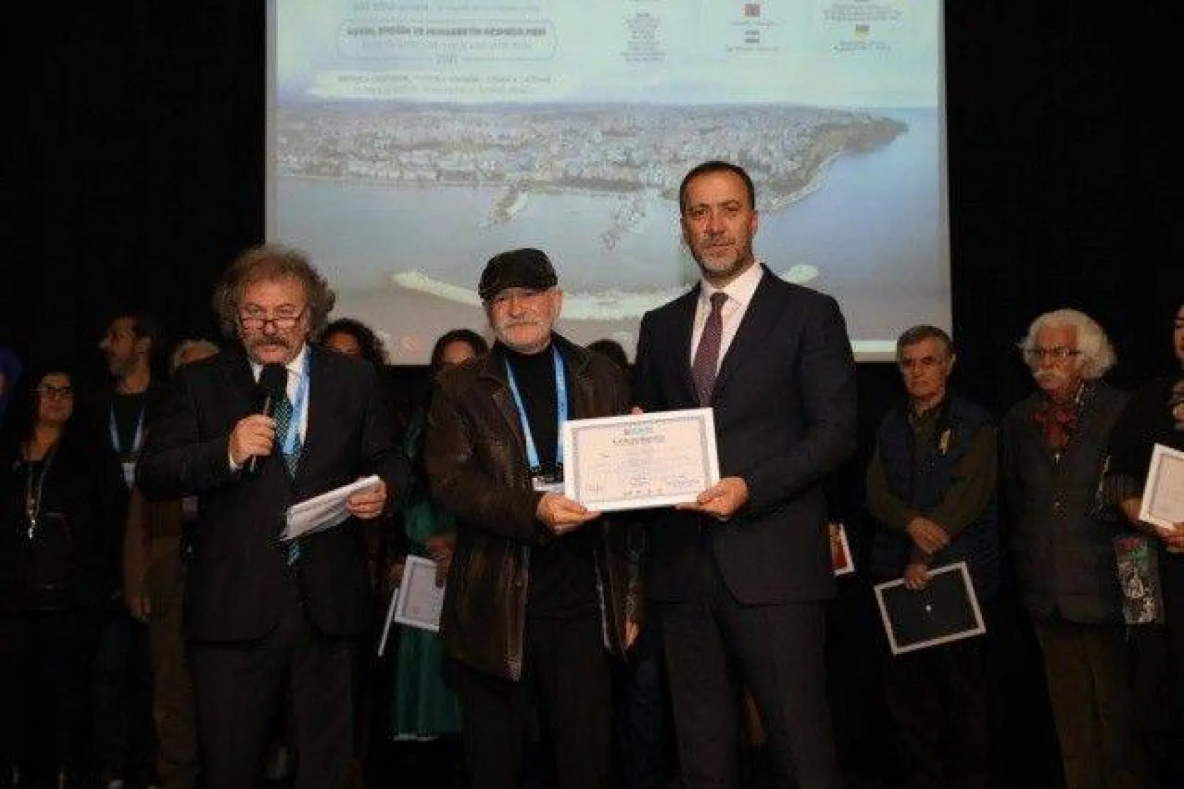 1. Uluslararası Silivri Resim Çalıştayı Sergisi Sanatseverlerle Buluştu