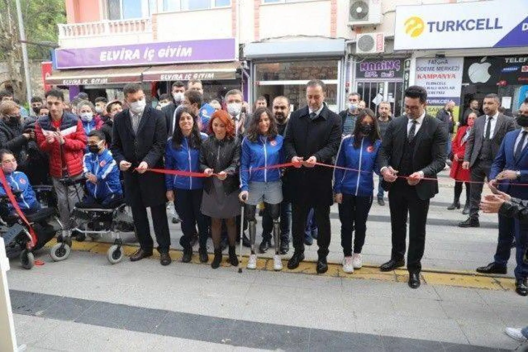 Silivri Belediyesi Engelleri Sevgi ile Aşıyor