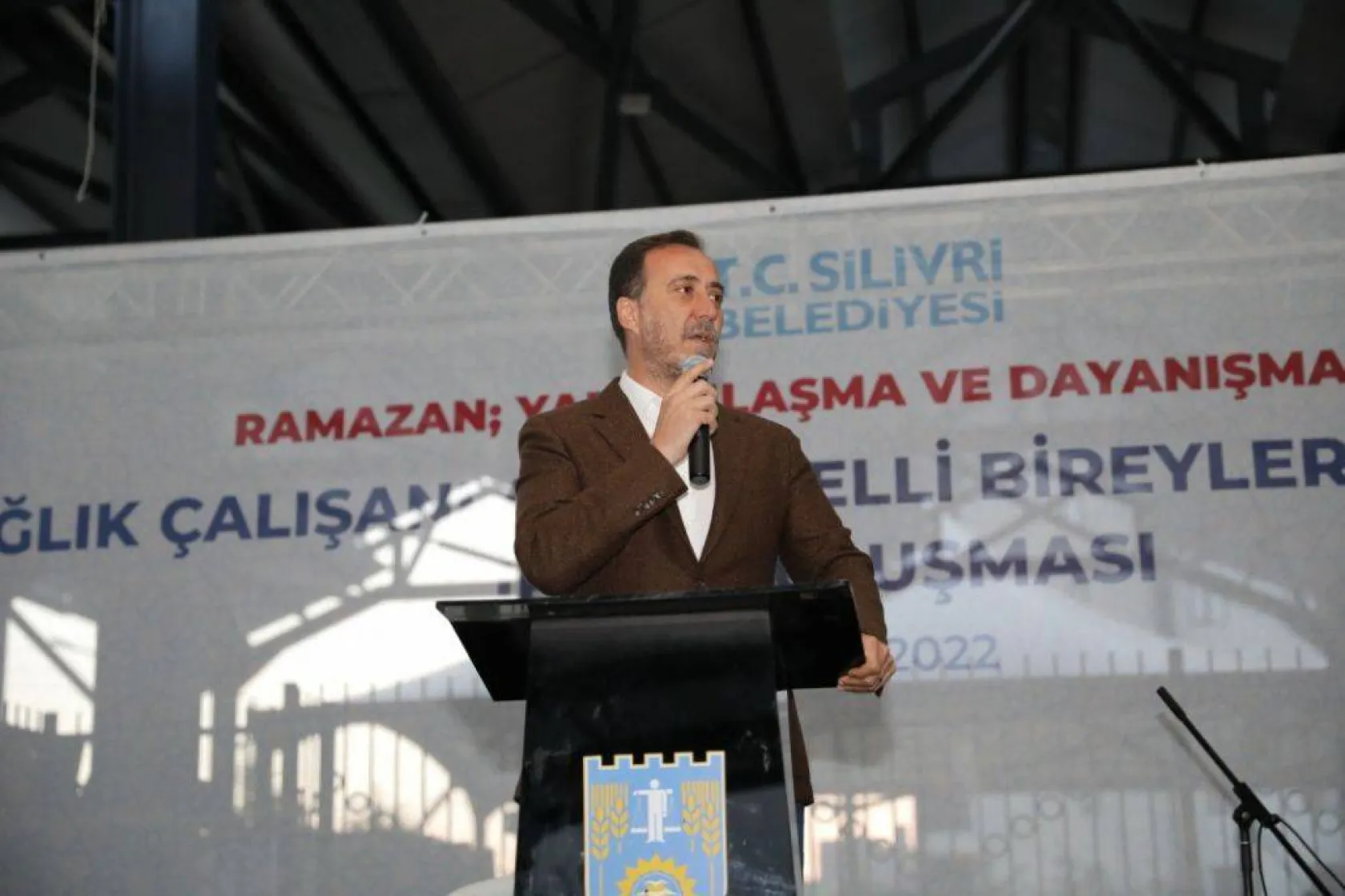 Başkan Yılmaz özel bireyler ve Sağlık çalışanları ile iftar yaptı