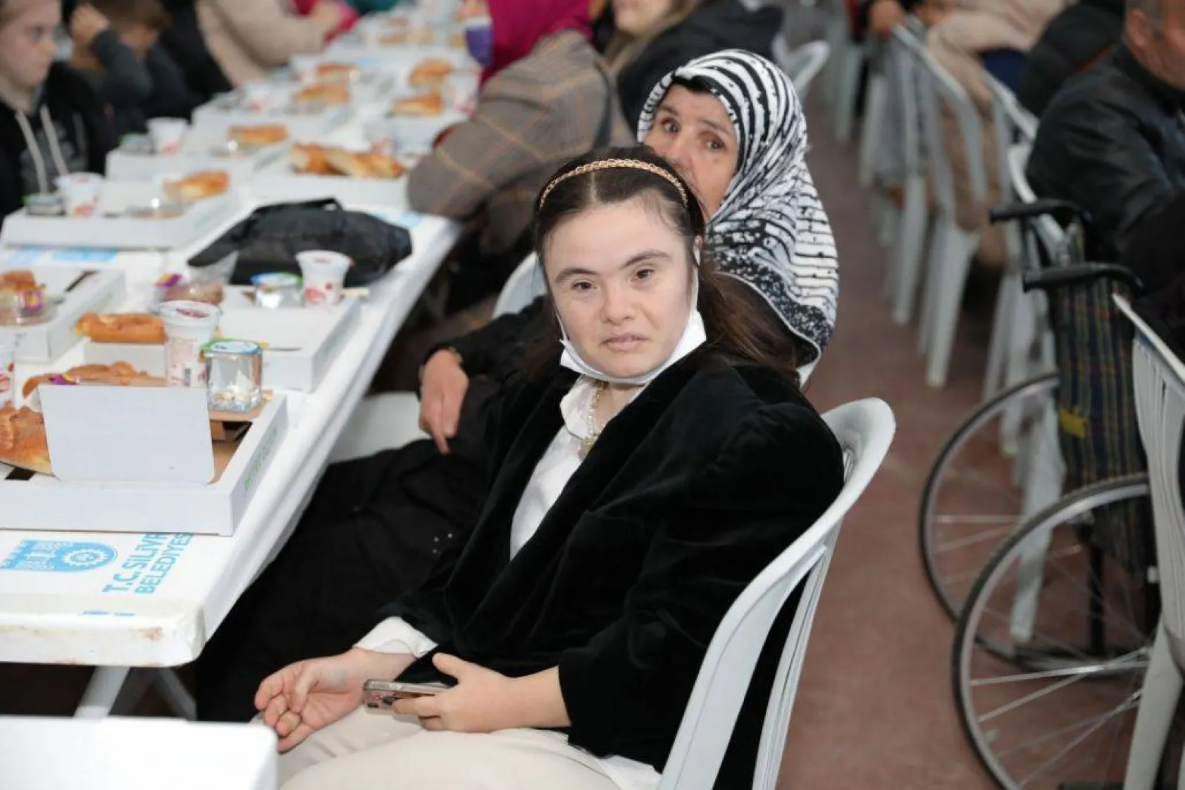 Başkan Yılmaz özel bireyler ve Sağlık çalışanları ile iftar yaptı