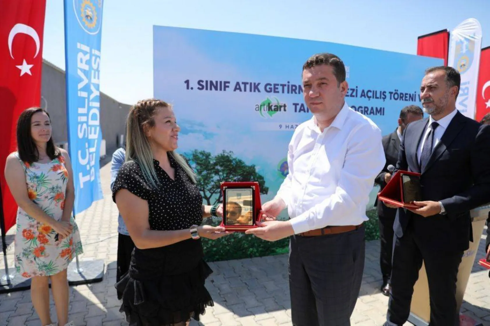 Atıklar bu merkezde ekonomiye dönecek