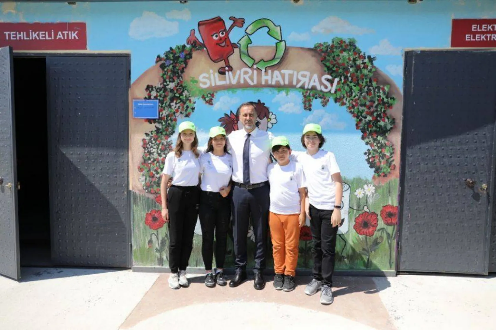 Atıklar bu merkezde ekonomiye dönecek